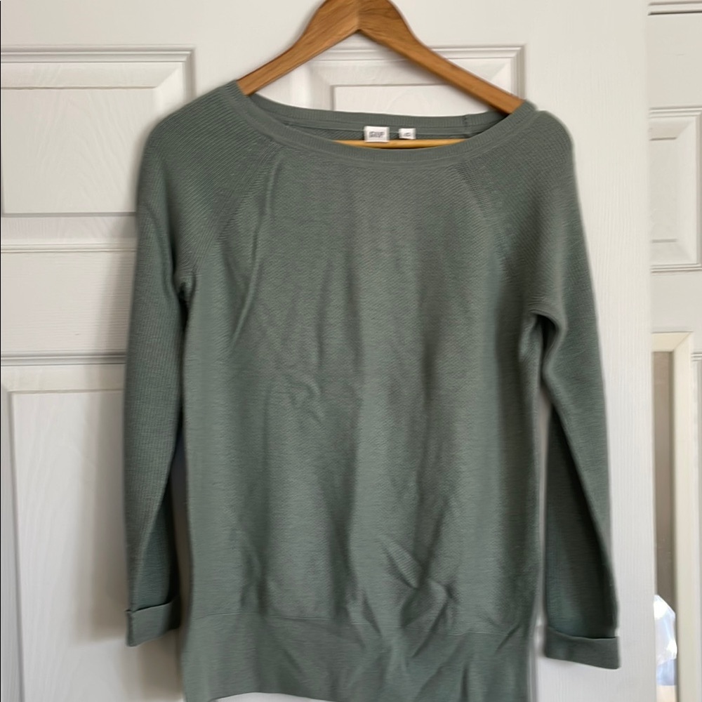 Women's Green Sweater